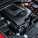 Mazda motor a Skyactiv technológiával, üzemanyag-hatékonyság és teljesítmény.
