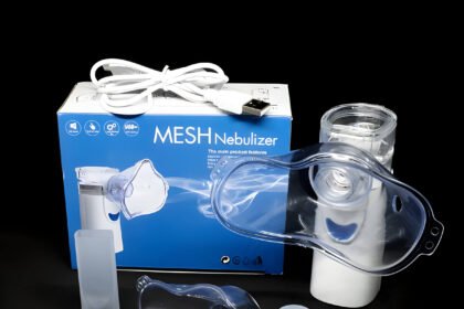 Ultrahangos inhalátor és tartozékai a légúti panaszok enyhítésére